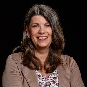 Julie McConnell's avatar